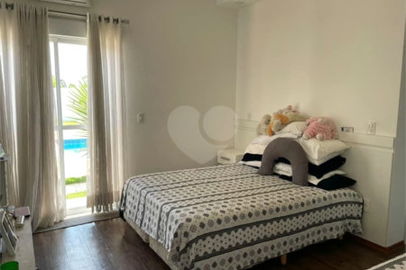 Casa à venda com 3 suítes no condomínio Village Ipanema 1, Araçoiaba da Serra - SP