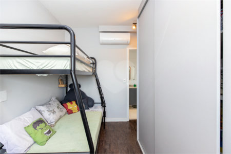 Apartamento à venda com 3 quartos, sendo 1 suíte,  em Chácara Flora, São Paulo, SP