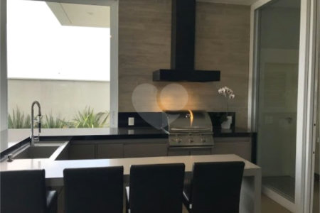 Casa à venda com 3 quartos, sendo 1 suíte, no condomínio Residencial Central Parque, Salto - SP