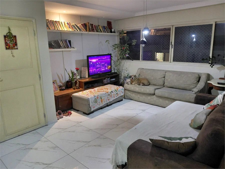 Apartamento para alugar com 3 quartos, sendo 1 suíte, em Cerqueira César, São Paulo, SP