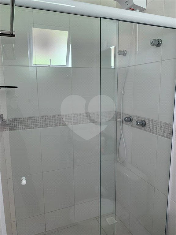 Sobrado à venda com 3 quartos, sendo 1 suíte,  em Vila Gumercindo, São Paulo, SP