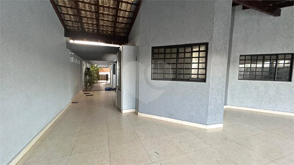 Casa à venda com 3 quartos, sendo 1 suíte,  em Ipê, Três Lagoas, MS