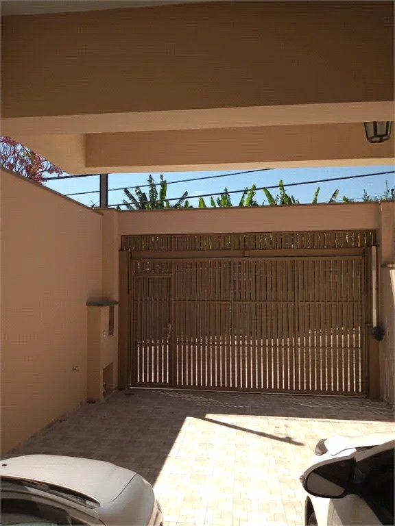 Casa à venda com 3 quartos, sendo 1 suíte, em Jardim Pirajussara, São Paulo, SP