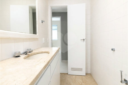 Apartamento à venda com 4 quartos, sendo 1 suíte,  em Ipanema, Rio de Janeiro, RJ