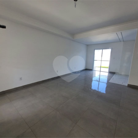 Casa à venda com 3 quartos, sendo 1 suíte, no condomínio Residencial Américo Figueiredo, Sorocaba - SP