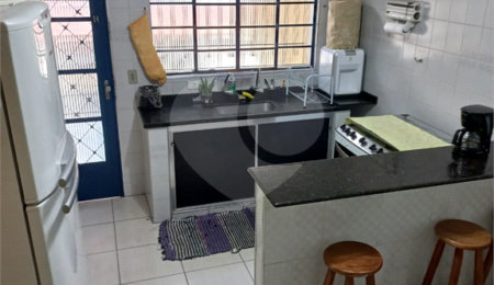 Sobrado à venda com 3 quartos em Tremembé, São Paulo, SP