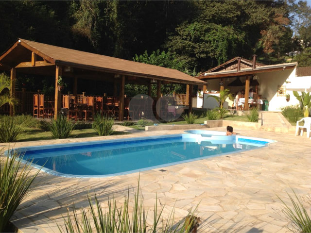 Casa à venda com 5 suítes no condomínio Cinco Lagos, Mairiporã - SP