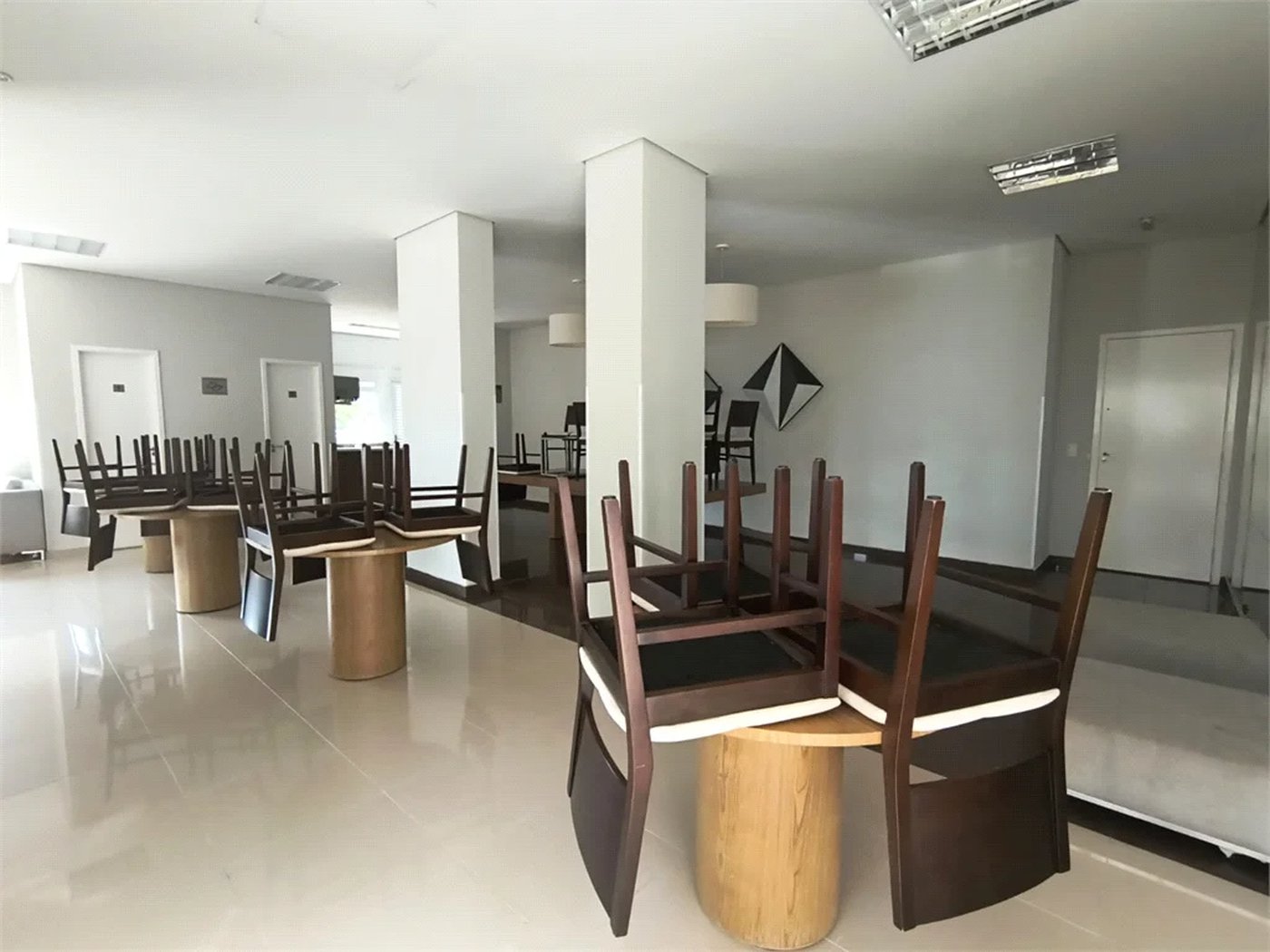 Apartamento à venda com 2 quartos em Jardim Esmeralda, São Paulo, SP
