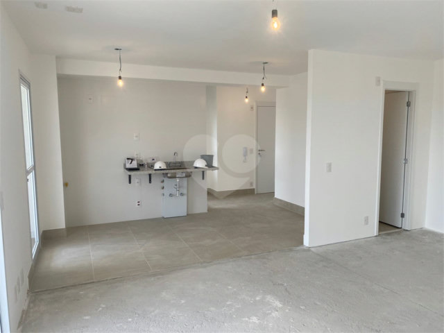 Apartamento à venda com 2 suítes em Santo Amaro, São Paulo, SP