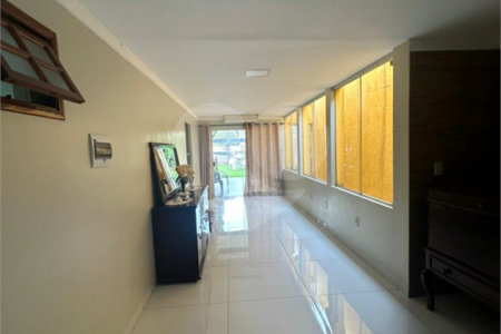 Casa à venda com 6 suítes em Pedro Juan Caballero, Amambay