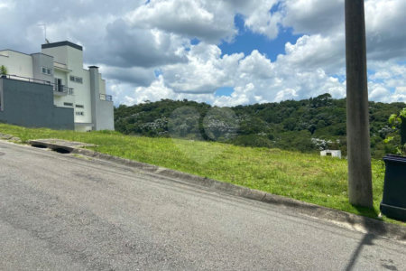 Terreno à venda no condomínio Brisa 1, Mogi das Cruzes - SP