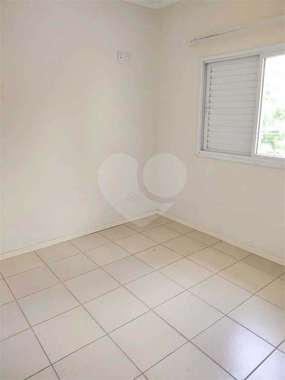 Casa à venda ou para alugar com 3 suítes no condomínio Residencial Jardim das Palmeiras, Vinhedo - SP