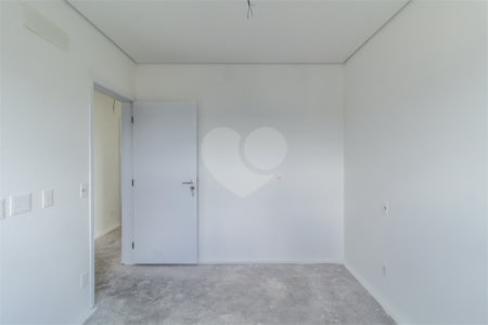 Apartamento à venda ou para alugar com 4 quartos, sendo 3 suítes, em Jardim Morumbi, São Paulo, SP
