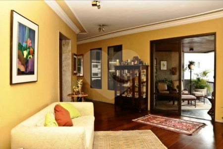 Apartamento à venda com 3 suítes em Real Parque, São Paulo, SP