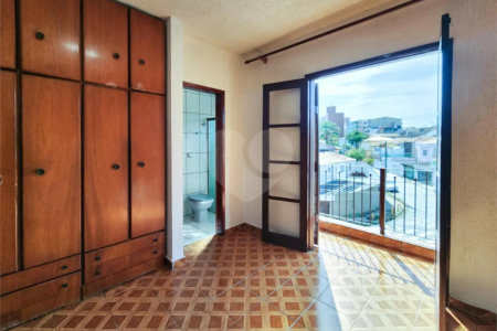 Sobrado à venda com 3 quartos, sendo 1 suíte, em Nova Petrópolis, São Bernardo do Campo, SP