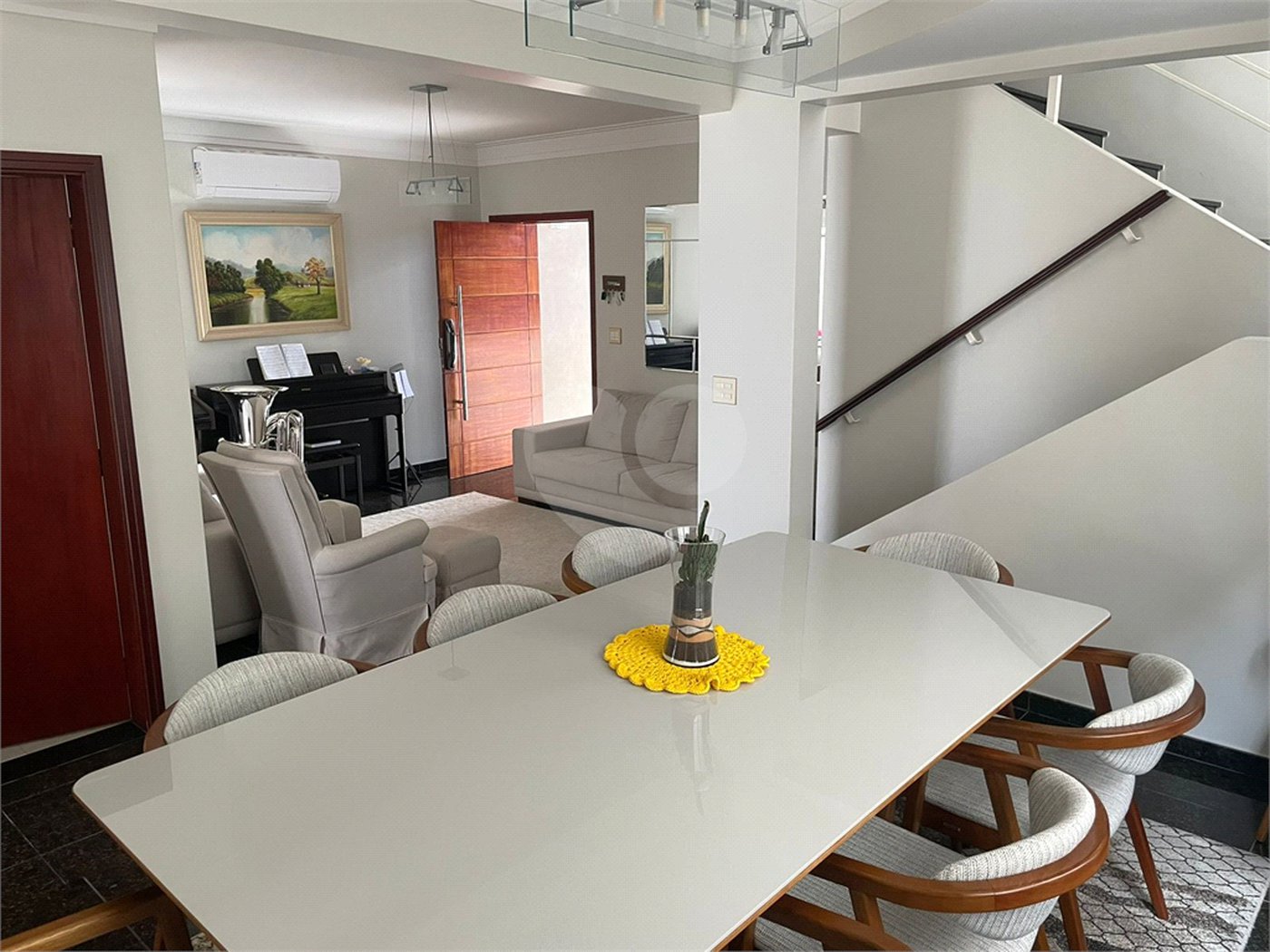 Casa à venda com 3 quartos, sendo 1 suíte, no condomínio Quinta da Boa Vista, Jundiaí - SP