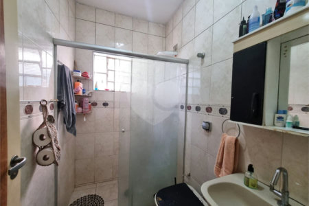 Casa à venda com 4 quartos, sendo 1 suíte,  em Jardim Guarujá, Sorocaba, SP