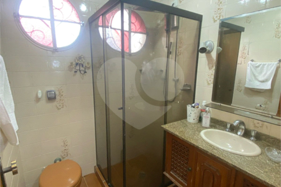 Sobrado à venda com 3 quartos em Santa Teresinha, São Paulo, SP