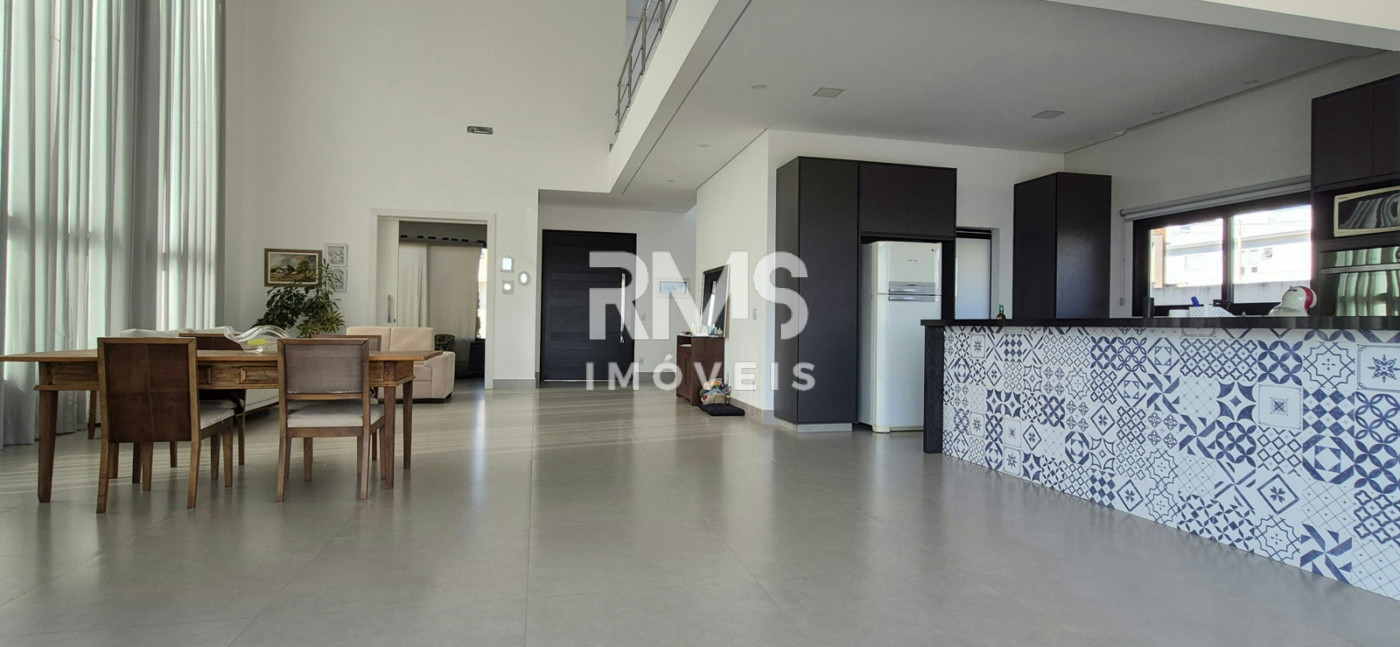 Casa à venda com 3 suítes no condomínio Residencialsaint Paul, Itu - SP