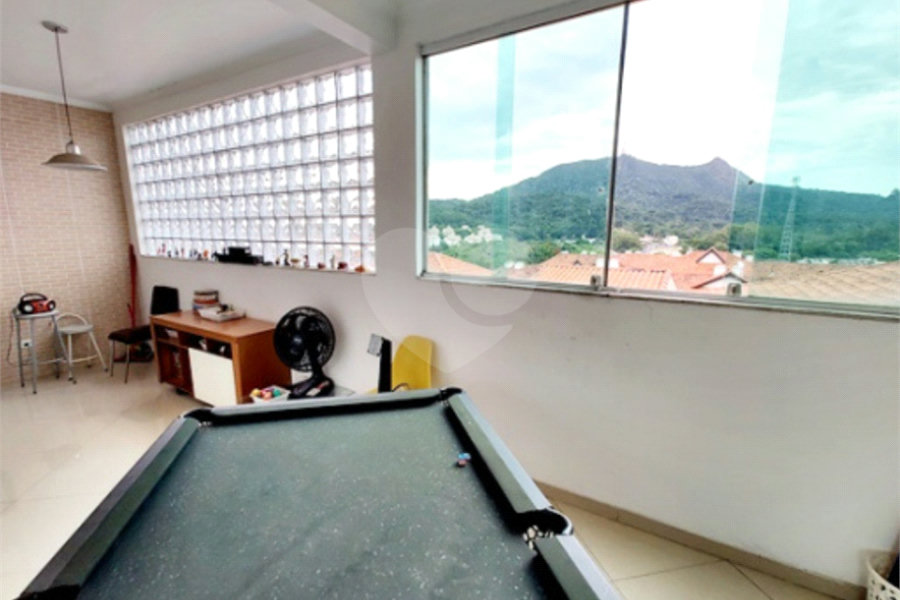 Sobrado à venda com 3 quartos, sendo 1 suíte, em Conjunto Residencial Vista Verde, São Paulo, SP