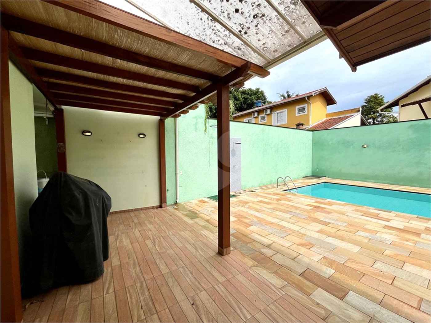 Casa Térrea à venda com 3 quartos, sendo 1 suíte,  em Cidade Universitária, Campinas, SP