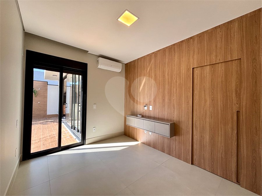 Casa à venda com 3 suítes no condomínio Residencial Dona Maria Candida, Indaiatuba - SP