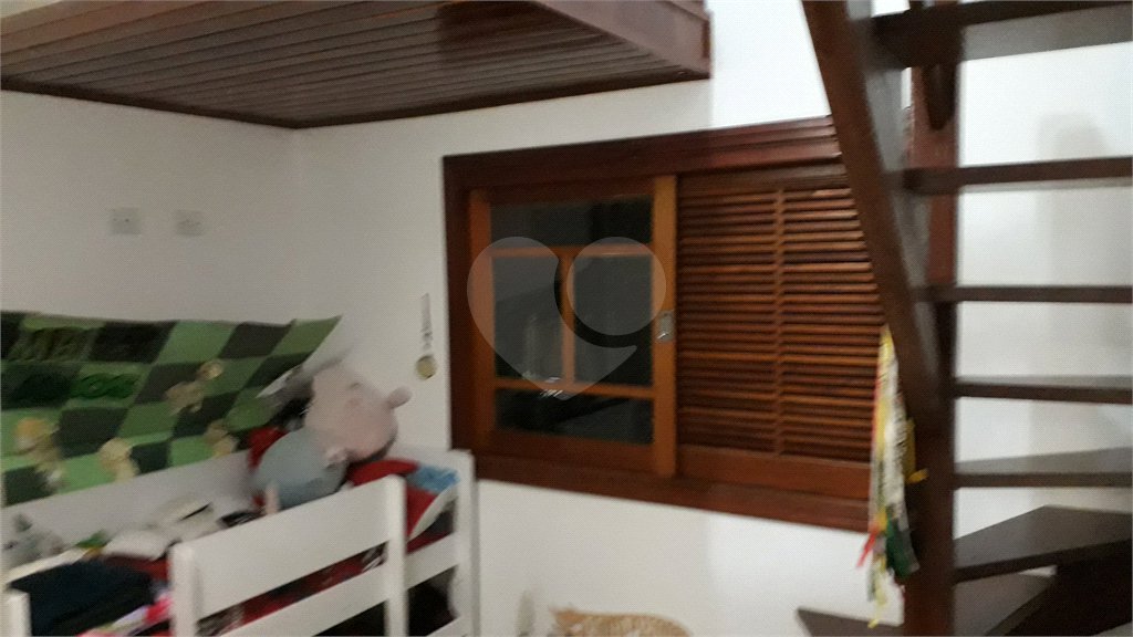 Casa à venda com 3 quartos, sendo 1 suíte, no condomínio Barbará Ii, São Paulo - SP