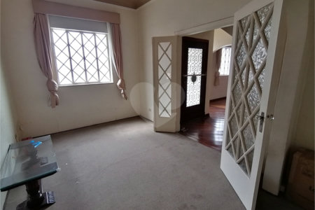 Sobrado à venda com 5 quartos, sendo 1 suíte, em Vila Mariana, São Paulo, SP