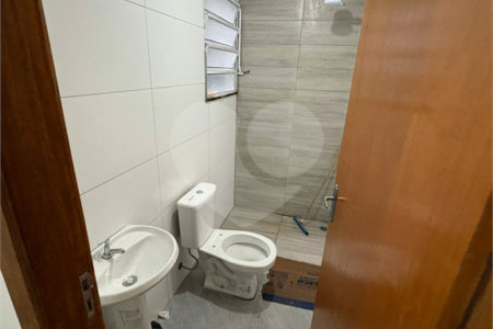 Casa à venda com 3 quartos, sendo 1 suíte, no condomínio Felipe Camarão, Poá - SP