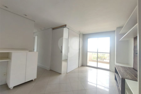 Apartamento à venda com 3 quartos, sendo 1 suíte,  em Vila Leopoldina, São Paulo, SP