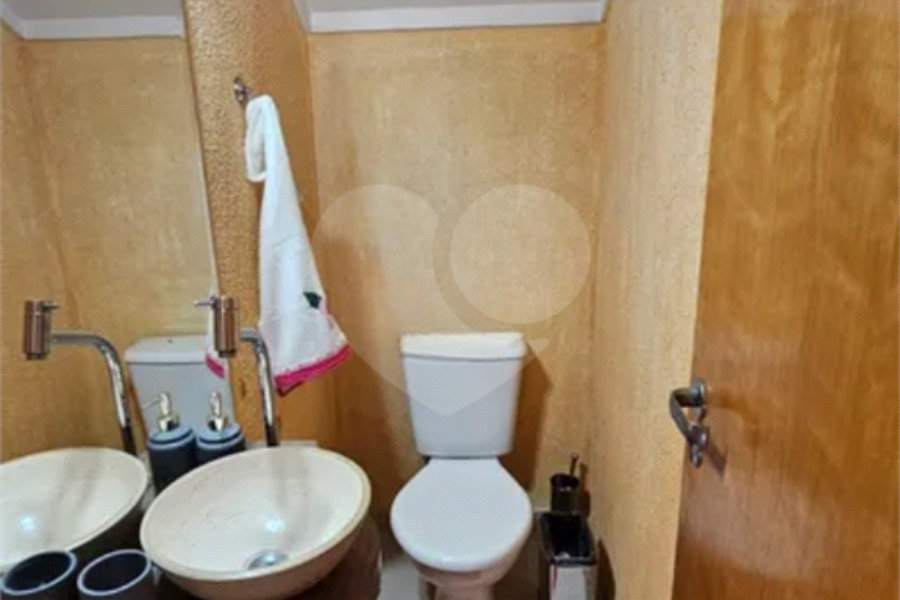 Sobrado à venda com 3 quartos, sendo 1 suíte, em Vila Pereira Barreto, São Paulo, SP