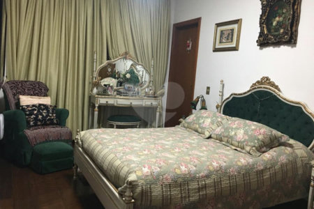 Casa à venda com 5 quartos, sendo 4 suítes,  em Vila Tramontano, São Paulo, SP