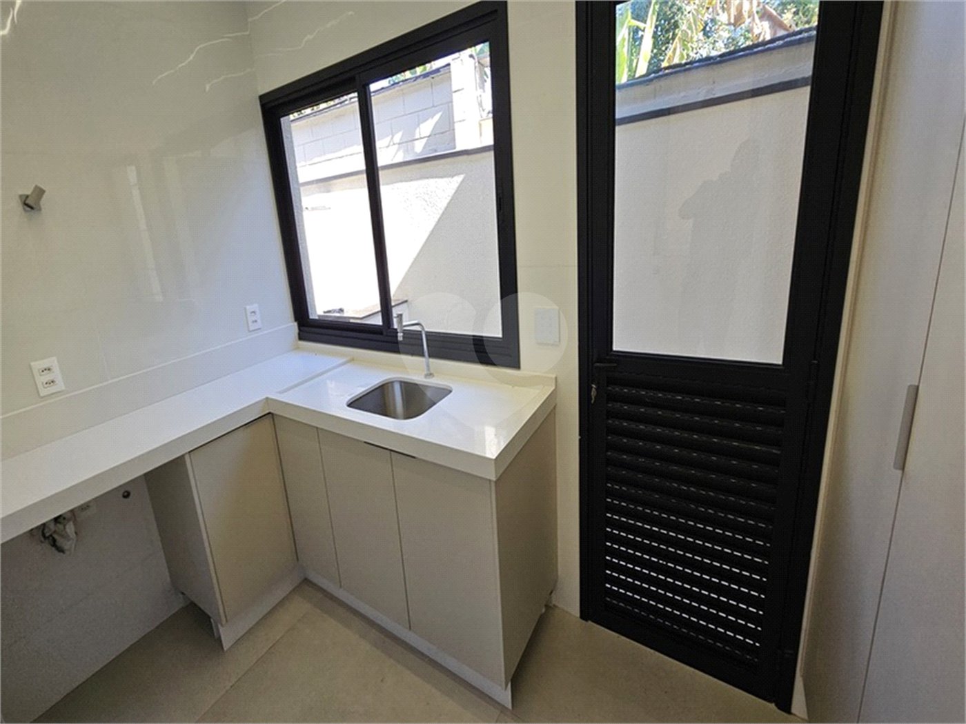 Casa à venda com 3 suítes no condomínio Residencial Milano, Indaiatuba - SP