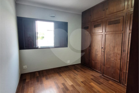 Casa para alugar com 5 quartos no Centro, Vinhedo, SP