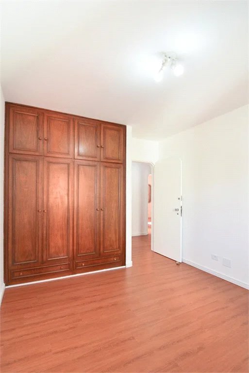 Apartamento à venda com 4 quartos, sendo 2 suítes, em Brooklin Paulista, São Paulo, SP