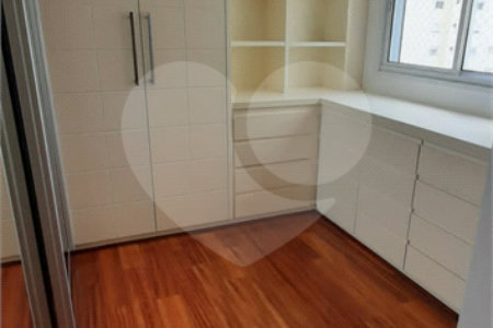 Apartamento à venda com 4 quartos, sendo 3 suítes, em Cambuci, São Paulo, SP