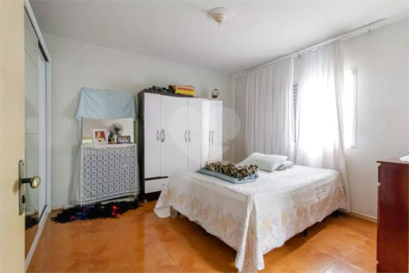 Casa à venda com 3 quartos, sendo 1 suíte, em Vila Brasilina, São Paulo, SP