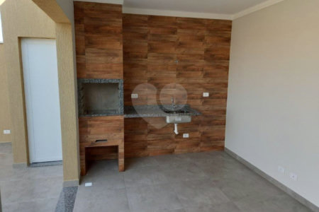 Casa à venda com 3 quartos, sendo 1 suíte, em Vila Brasilina, São Paulo, SP
