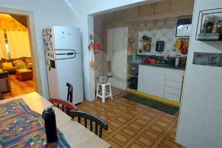 Casa à venda com 3 quartos, sendo 1 suíte, em Perdizes, São Paulo, SP