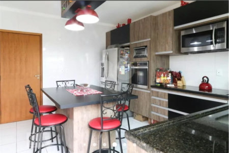 Sobrado à venda com 3 quartos, sendo 1 suíte,  em Parada Inglesa, São Paulo, SP