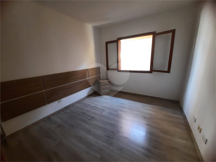 Casa para alugar com 3 quartos, sendo 1 suíte,  no condomínio Residencial Sol Francisco, São Paulo - SP