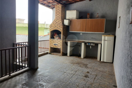Casa à venda com 4 quartos, sendo 1 suíte, em Jardim Rosa de Franca, Guarulhos, SP