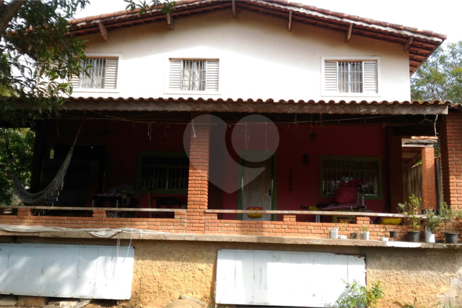 Casa à venda com 3 quartos, sendo 1 suíte,  em Jundiaizinho (terra Preta), Mairiporã, SP