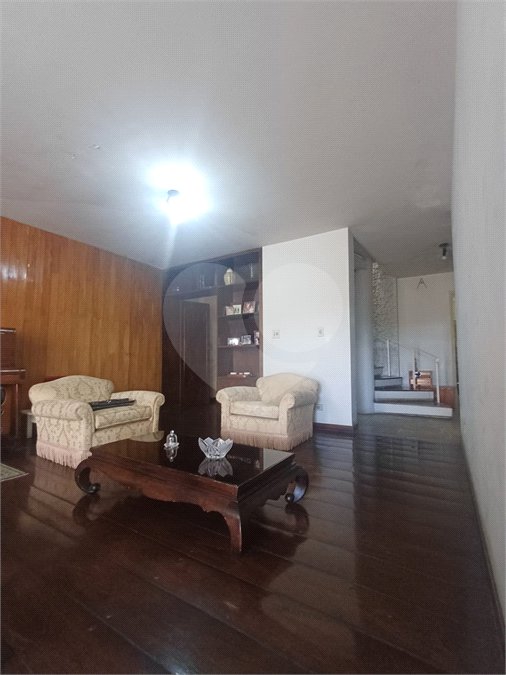 Sobrado à venda com 5 suítes em Vila Albertina, São Paulo, SP