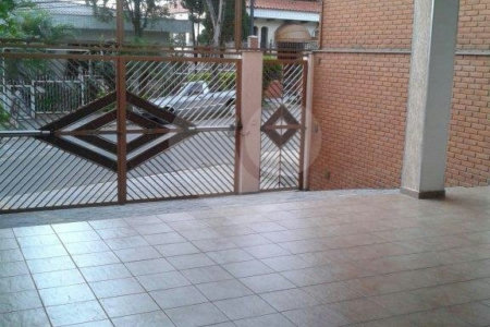 Sobrado à venda com 4 quartos, sendo 3 suítes, em Jardim São Bento, São Paulo, SP