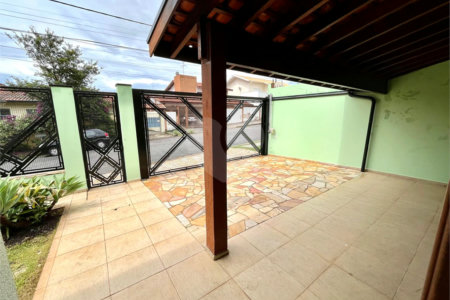 Casa Térrea à venda com 3 quartos, sendo 1 suíte,  em Cidade Universitária, Campinas, SP