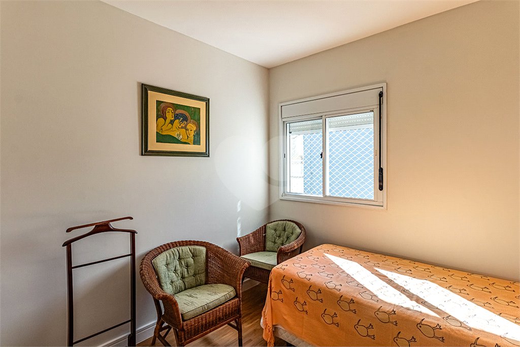 Apartamento à venda com 3 quartos, sendo 1 suíte, em Pinheiros, São Paulo, SP