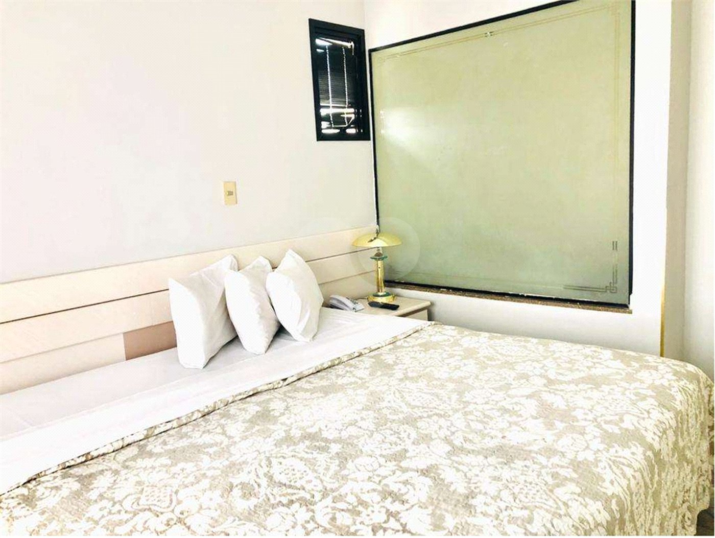 Flat à venda com 1 suíte em Santana, São Paulo, SP