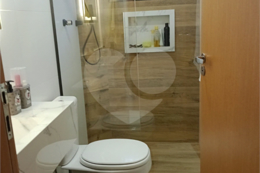 Sobrado à venda com 3 quartos, sendo 1 suíte,  em Jardim Guairaca, São Paulo, SP