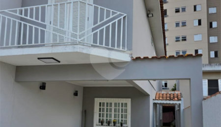 Sobrado à venda com 3 quartos, sendo 1 suíte,  em Campo Grande, São Paulo, SP
